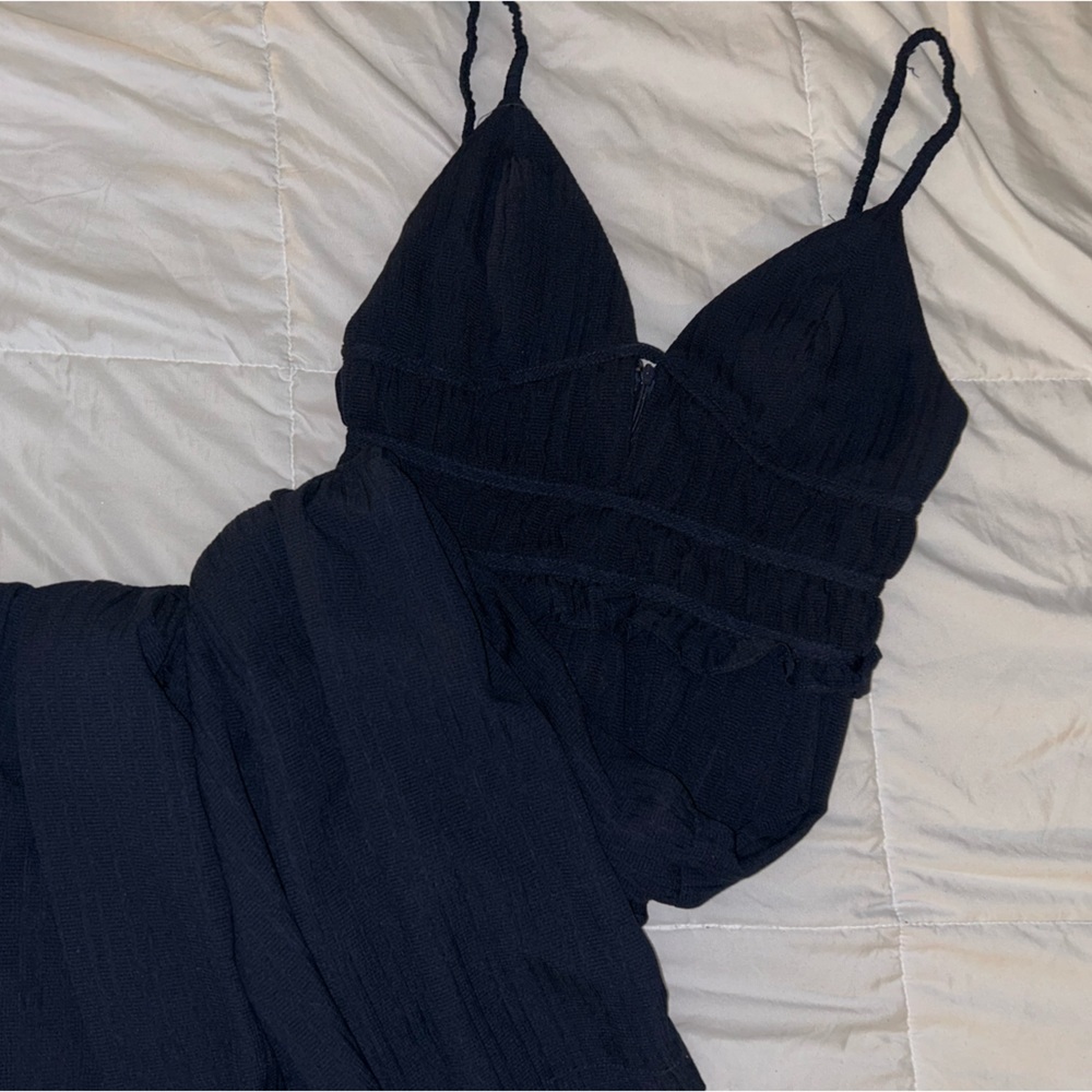 EN SAISON,  NAVY BLUE MAXI DRESS, VERY FLATTERING, SIZE MEDIUM